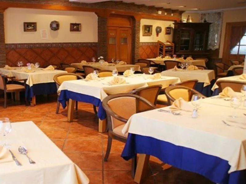 Hotel Toboso Chaparil Nerja 3*,
