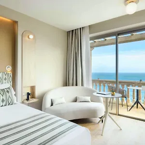 https://barcelo-illetas-albatros.allmallorcahotels.com
