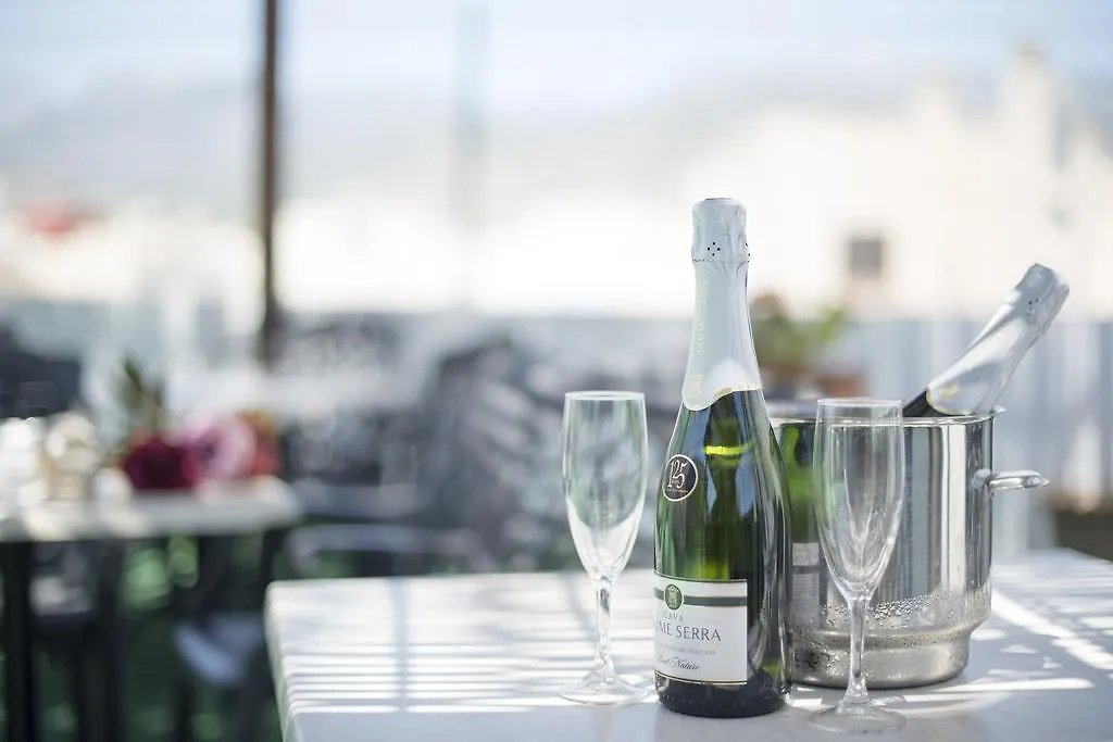 Hotel Toboso Chaparil Nerja 3*,